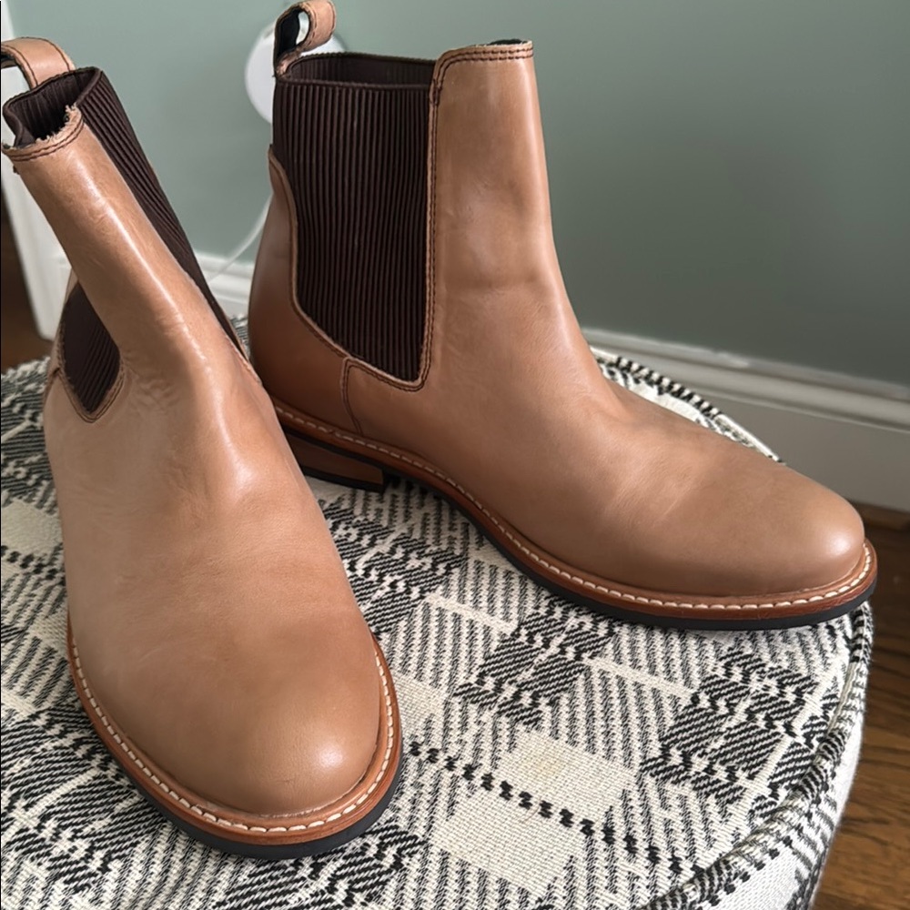 Nisolo Carmen Leather Chelsea Boots